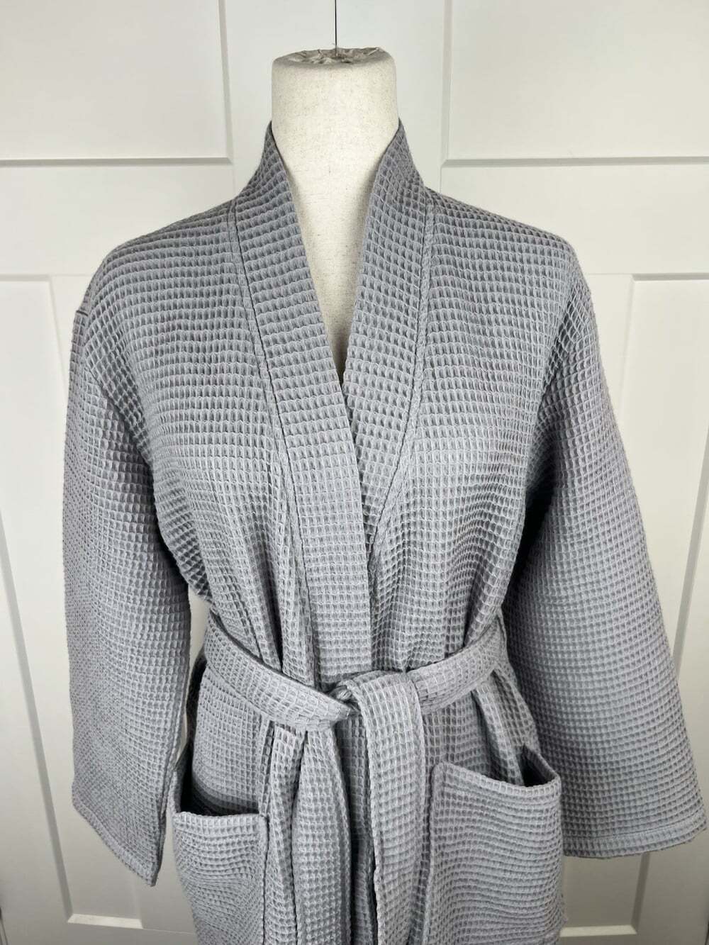 Quince Organic Cotton Waffle Robe Medium Gray Shawl Collar Belted NWOT - Picture 6 of 14